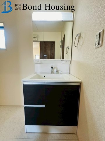 長期優良住宅　糀台1丁目　新築2区画　1号棟の独立洗面台
