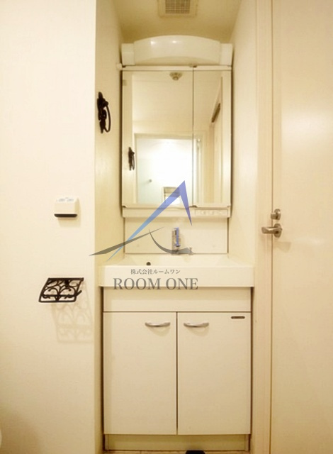 プレール・ドゥーク錦糸町Ⅲの洗面所|洗面台です。