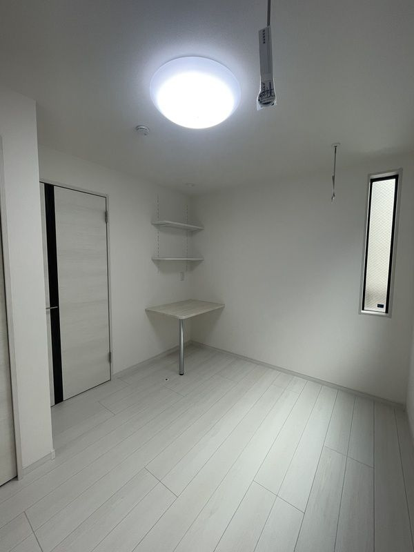 フローラメゾン北大塚の居間・リビング