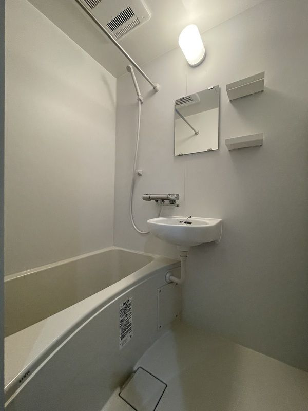 フローラメゾン北大塚の浴室