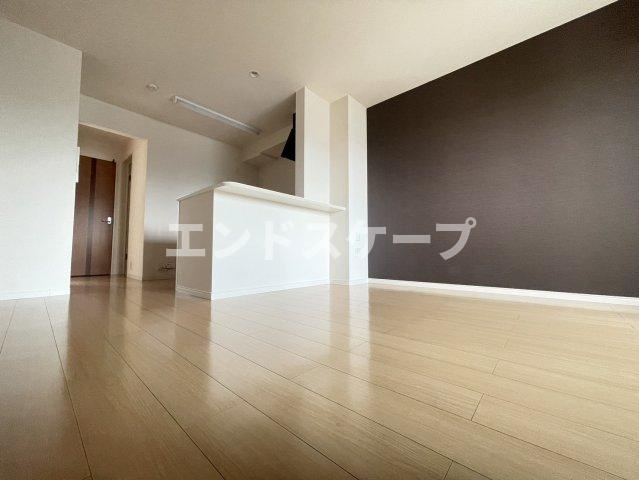 グリーンコートの居間・リビング|高崎、前橋のお部屋探しはエンドスケープまで！お客様の理想お聞かせ下さい♪