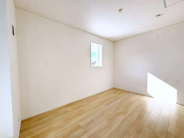 新築戸建・新築建売　福島市飯坂町湯野第7　湯野小・西根中の洋室|陽当たりが良い洋室はくつろぎのプライベート空間！