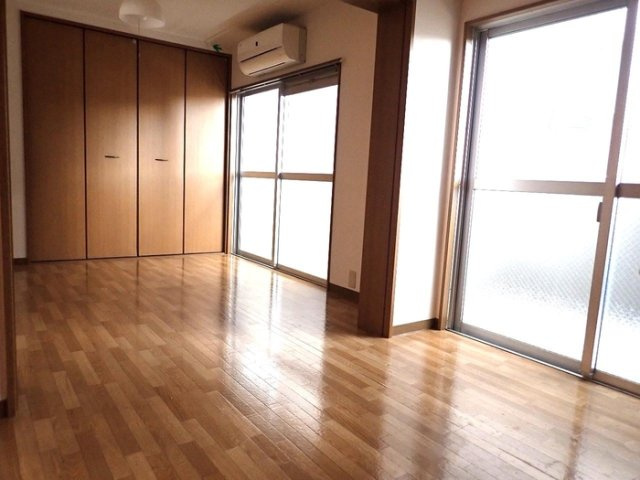 【内装】 | グランコートビワコ | おしゃれな居間です