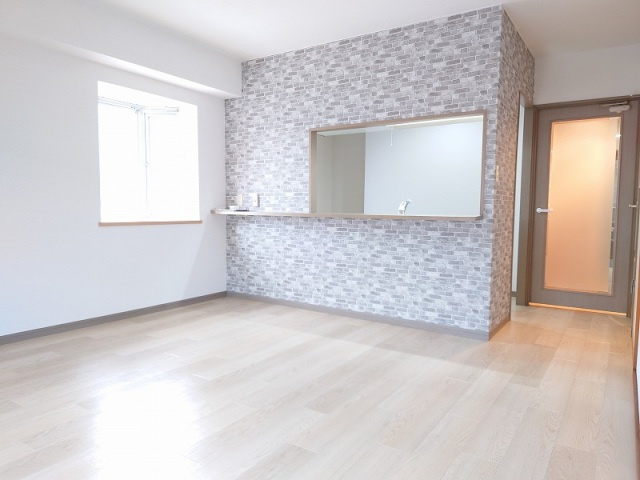 SS八木ハイツの居間・リビング