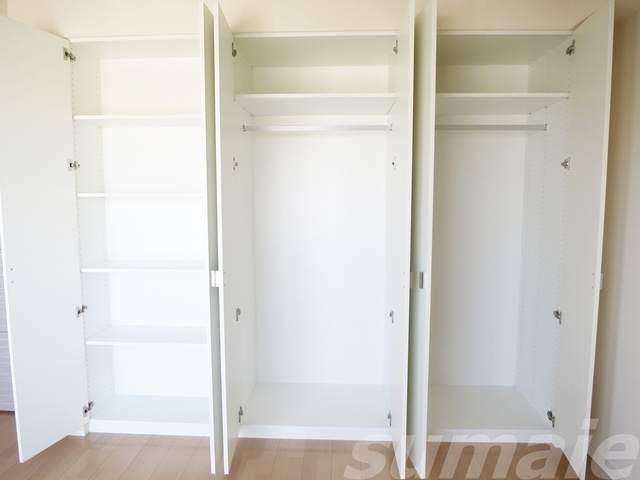 エスティメゾン王子の収納|☆7.2帖洋室の収納大きめです☆