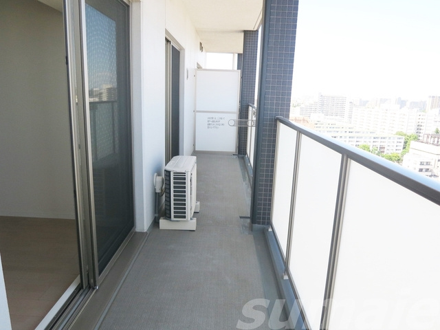 エスティメゾン王子のバルコニー|☆バルコニー広いです！物干しもついてます☆