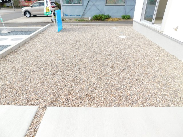 稲沢市梅須賀町西北切の新築一戸建の庭|◇庭◇　　ガーデニングやＢＢＱなど家族で楽しめる広々庭付き♪　　