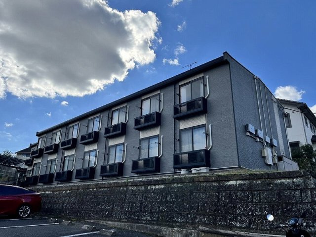 レオパレススミレの外観|物件の外観です