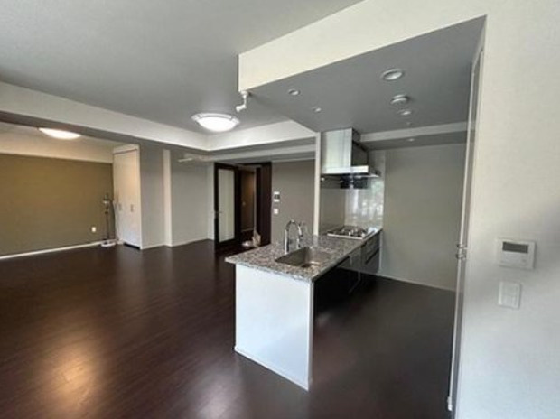 プラウド芦屋平田町の居間・リビング|LDK約29.1帖あり