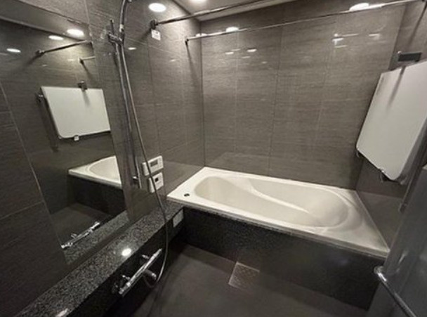 プラウド芦屋平田町の浴室