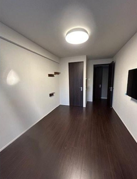 プラウド芦屋平田町の洋室|洋室約8.4帖　ウォークインクローゼットあり