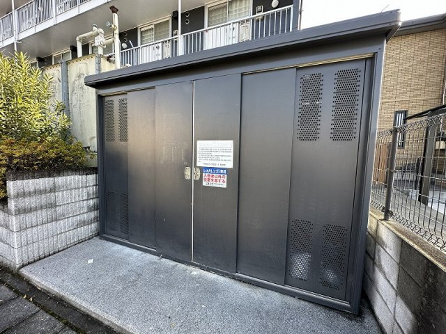 レオパレスソレイユのその他|入居者様専用ゴミ庫となります