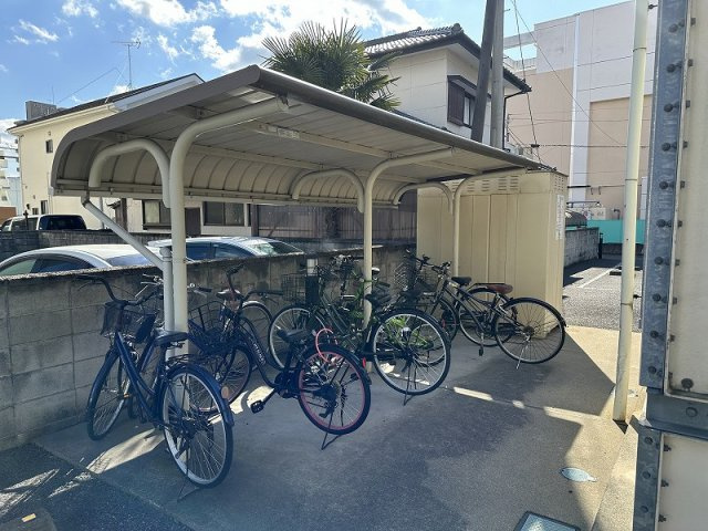 レオパレスコンフォートヒルズのその他|駐輪場