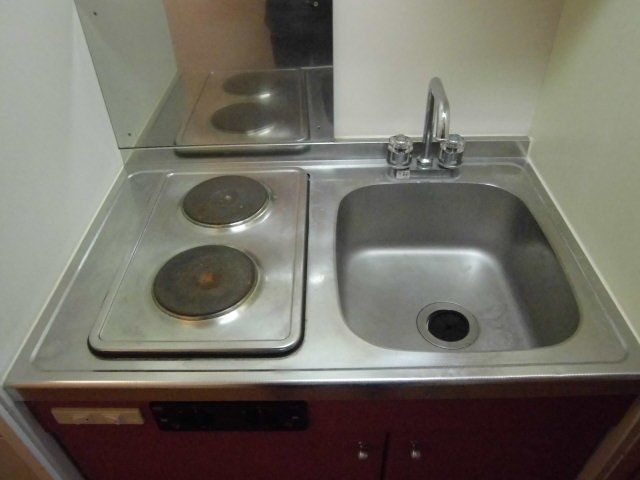 レオパレスユーアイのキッチン|使いやすいキッチンです