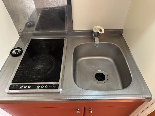 レオパレスカレーラ藤富のキッチン|キッチン混合水栓設置済みです