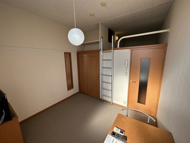 レオパレスフローレ２００２の内装|物件の内装です