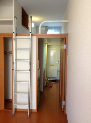 レオパレスＧｒａｃｅの玄関|明るい玄関です