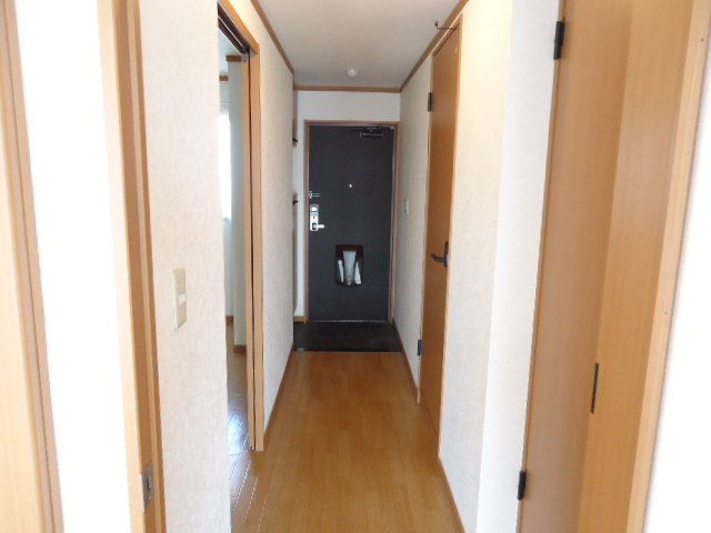 グランド・ソレイユの内装|廊下