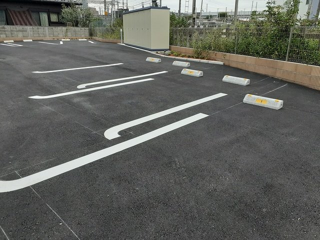 グレース　メロウ　Ｄの駐車場|駐車場に車を止められます