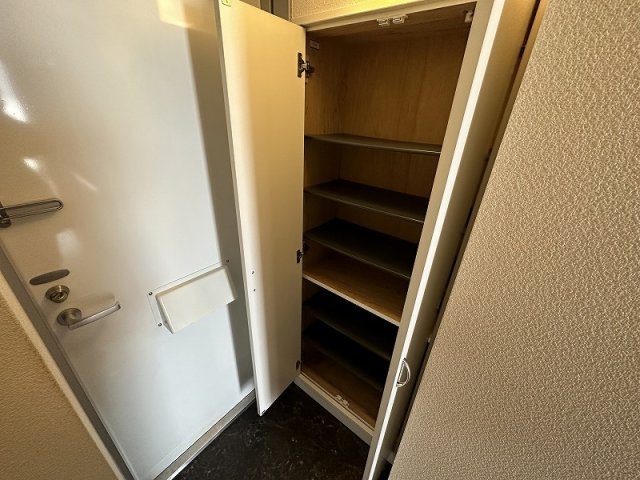 レオパレスシフォンの玄関|毎日通る玄関はこちらです