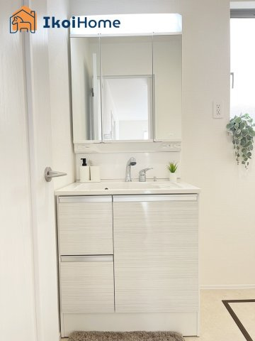 神戸市西区玉津町新方　新築戸建の洗面所|◆同社施工例◆畳２枚分の一般的な洗面室です。追加で収納棚等を付けると大変便利です。