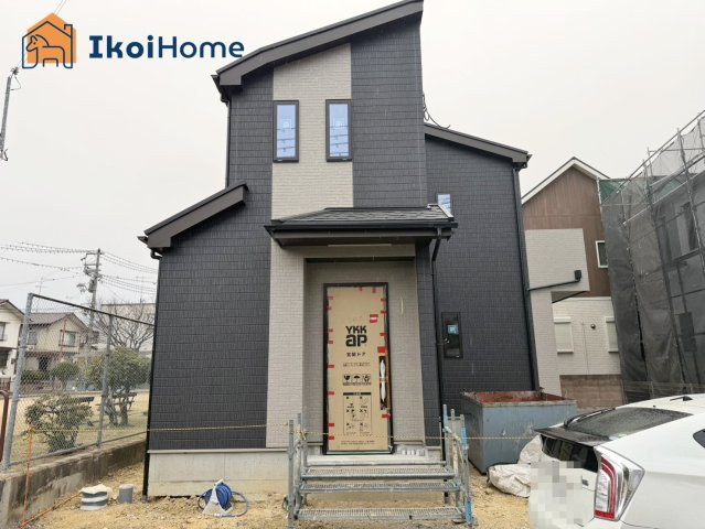 神戸市西区玉津町新方　新築戸建の外観|【ホームページに現地動画掲載中】●年中無休：当日予約可●完成予想パース●駐車並列3台可能！