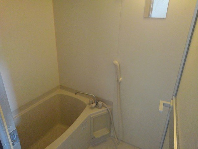 双葉ハイム一条の浴室|落ち着いた空間のお風呂です