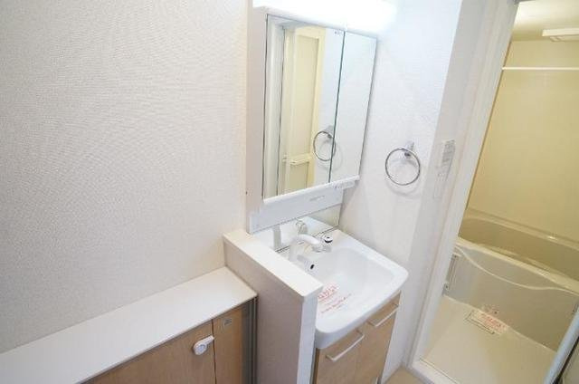 ベルメゾンＫの洗面所|スペースが確保できる洗面所です