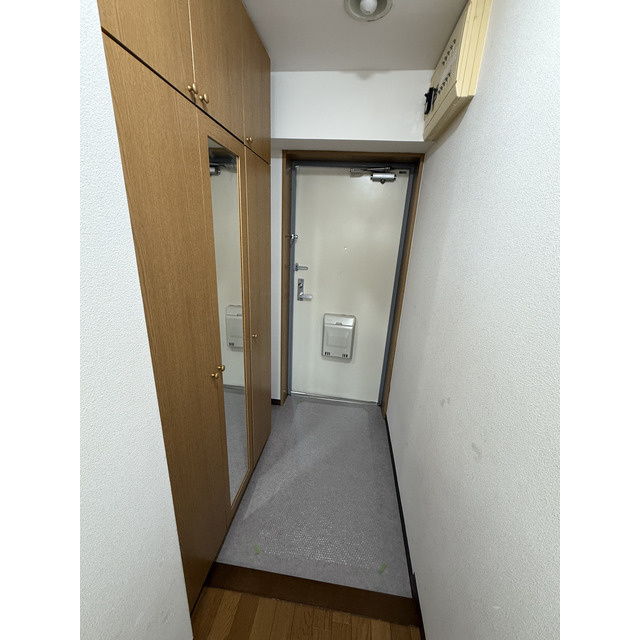 フローラ大塚弐番館の玄関|シンプルで使いやすい玄関です