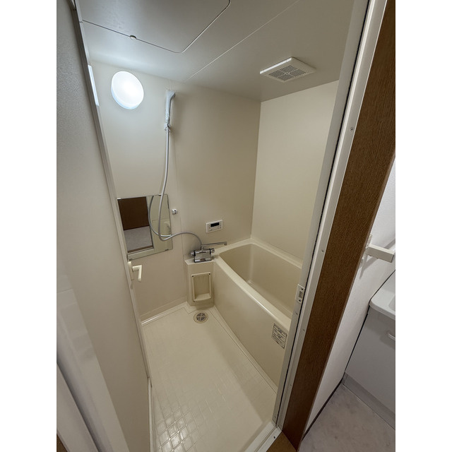 フローラ大塚弐番館の浴室|お風呂です