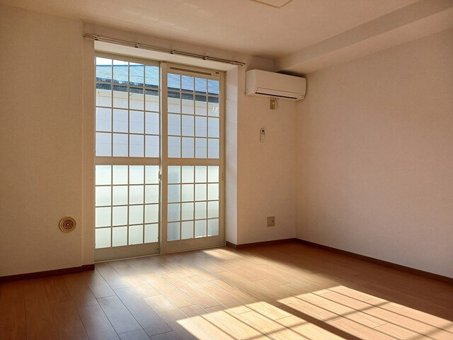 グリーンヒルズの居間・リビング