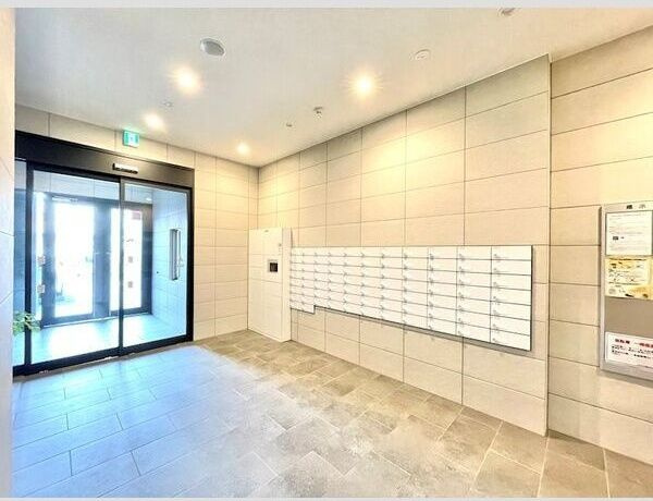 エスリード金山プルミエのロビー