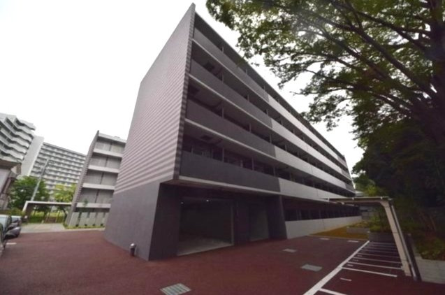 ライジングプレイス綾瀬の外観