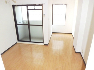 エアコン付きで快適に過ごせます♪