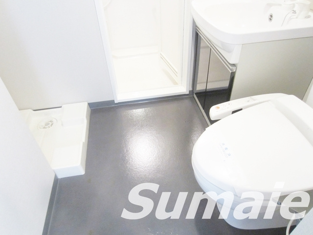 グラントゥルース田端の居間・リビング|脱衣所スペースもあります♪