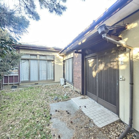 藤岡市立石722の庭