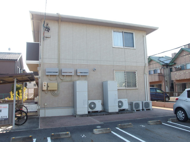 グランドハイツの駐車場