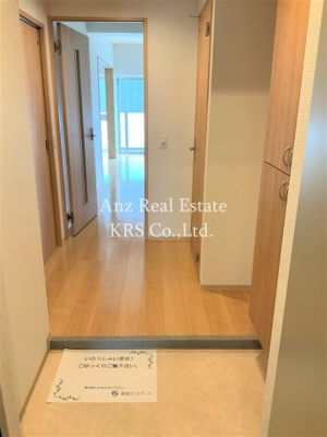 【玄関】 | アルデールトモ北堀江 | 玄関部分です！天井高シューズボックス完備！