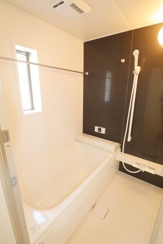 郡山市昭和1丁目第9　　　１号棟　　　芳賀小学校、郡山第４中学区の浴室