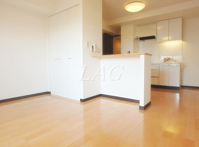 【居間・リビング】 | スパシエルクス西川口 | 洋室のお部屋です。