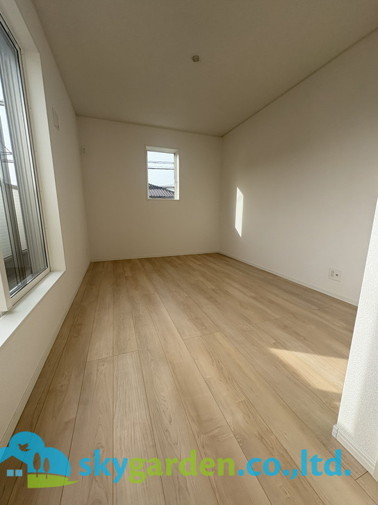 茅ヶ崎市南湖第18　新築戸建　全2棟1号棟の洋室