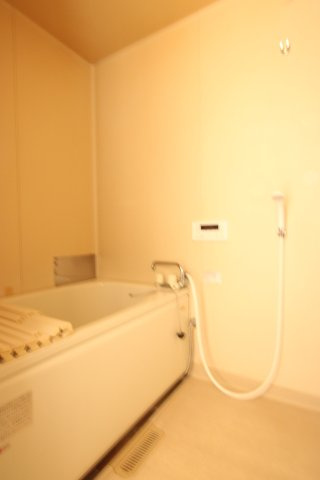 三協ハイツの浴室|ゆったり過ごせるお風呂です