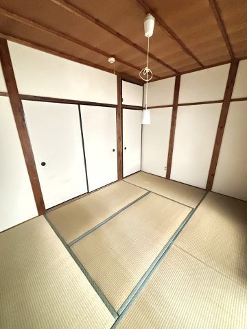 【寝室】