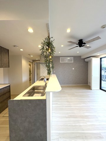 Katase Park House Shonan Enoshimaー専用庭 × 専用駐車場付きーのキッチン