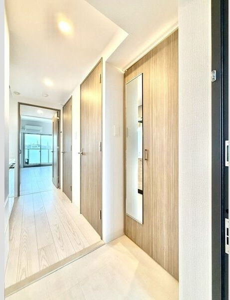 エスリード泉プライムの玄関