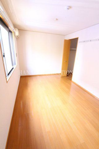 リリーフ・Ｋの洋室