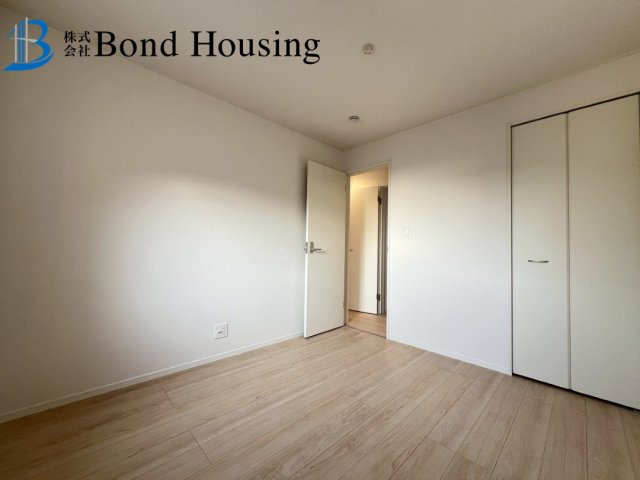 近隣買い物施設充実　二見町西二見第22　新築2区画　1号棟の独立洗面台