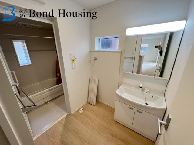 近隣買い物施設充実　二見町西二見第22　新築2区画　1号棟のキッチン