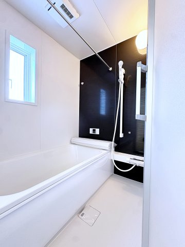 新築戸建・新築建売　福島市飯坂町湯野第7　湯野小・西根中の浴室|浴室乾燥機付き＆小窓付きなのでカビの発生を抑制！浴室を清潔に保つことができます！