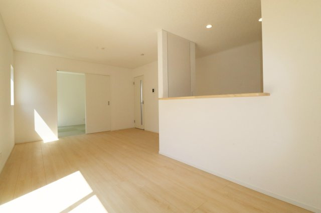 郡山市昭和1丁目第9　　　2号棟　　　芳賀小学校、郡山第４中学区の居間・リビング